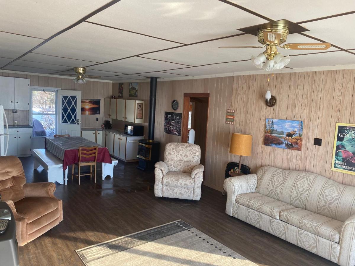 Ntj Moose Lake Cabin Bonnyville 外观 照片